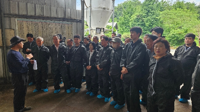 한우대학 덕풍농장견학 대표 이미지